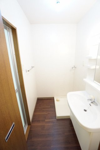 【洗面所】 | エコガーデンA棟 | ※同物件、同タイプのお部屋です