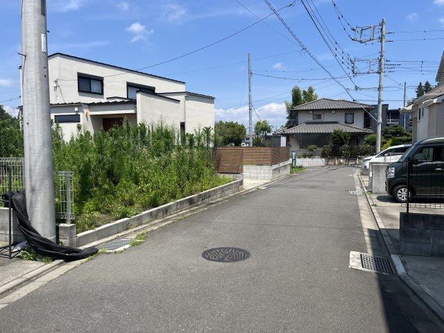 淵野辺本町二丁目土地【建築条件無し】の前面道路含む現地写真