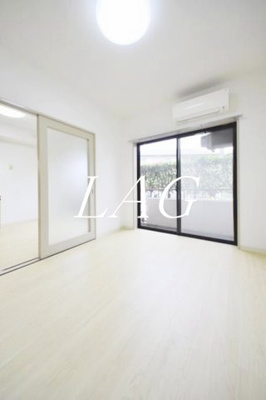 【居間・リビング】 | ポントワーズ代田 | 洋室のお部屋です。