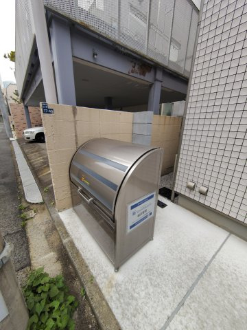 ルガロ西麻布のエントランス