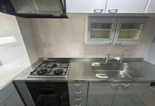 ローズコーポ千里B棟のキッチン|※居住中につき、家具消し加工を施しています。現状と相違しますので、現地優先となります。
