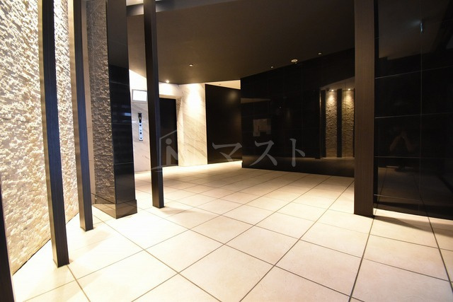 大阪市中央区島町２丁目の賃貸マンションのロビー
