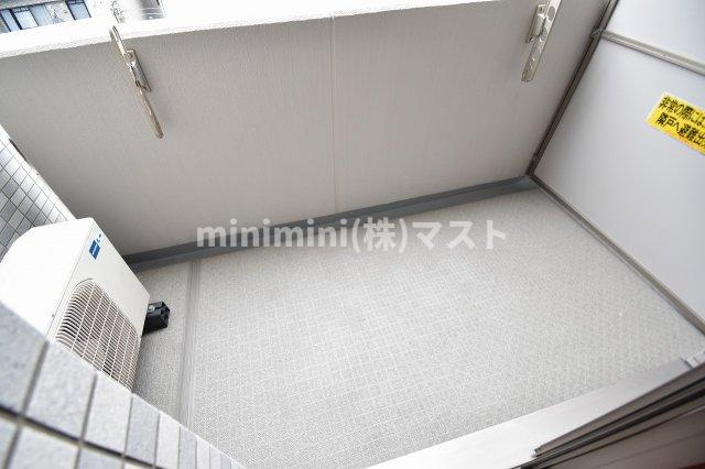 大阪市東成区中道１丁目の賃貸マンションのバルコニー