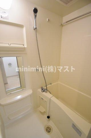大阪市東成区中道１丁目の賃貸マンションの浴室