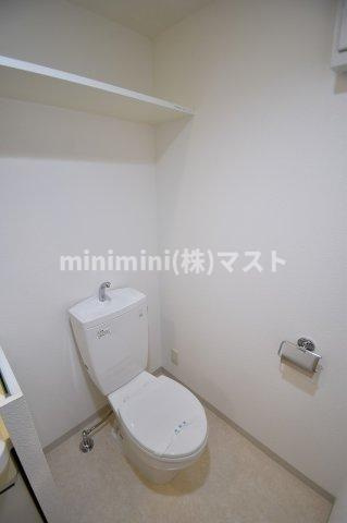 大阪市東成区中道１丁目の賃貸マンションのトイレ