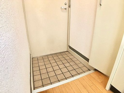 神戸市東灘区御影２丁目の賃貸マンションの玄関