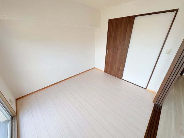 センターヒル岡本の居間・リビング