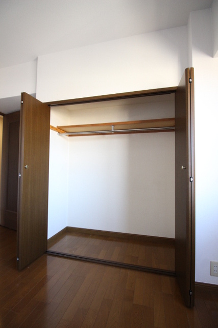 西宮市池田町の賃貸マンションの収納