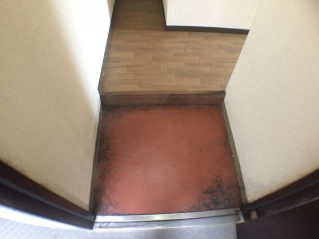 神戸市東灘区御影中町６丁目の賃貸マンションの玄関