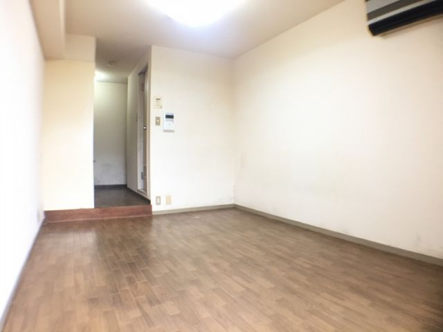 神戸市東灘区御影中町６丁目の賃貸マンションの居間・リビング