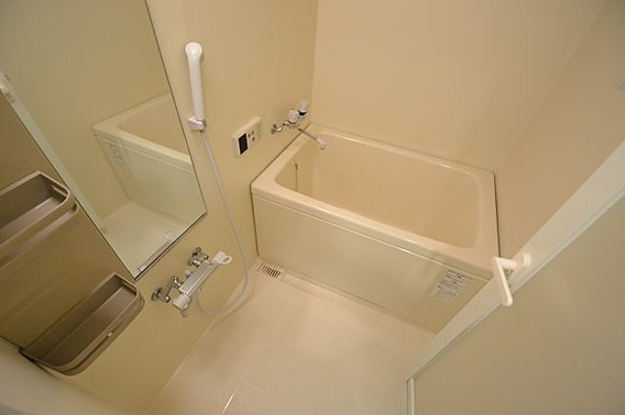 神戸市中央区元町通５丁目の賃貸マンションの浴室