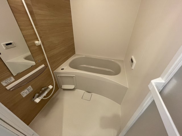 西宮市郷免町の賃貸マンションの浴室