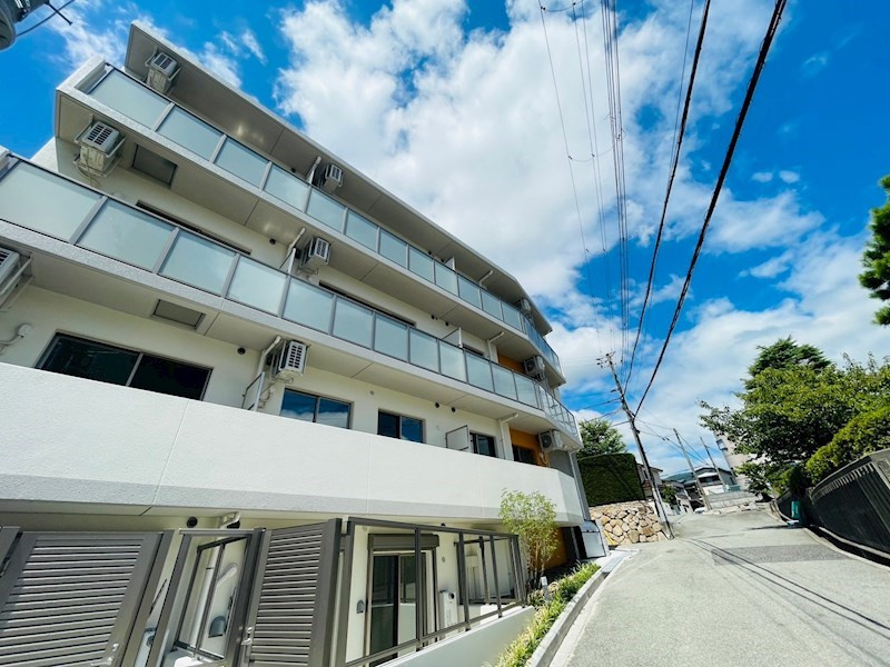 西宮市郷免町の賃貸マンションの外観