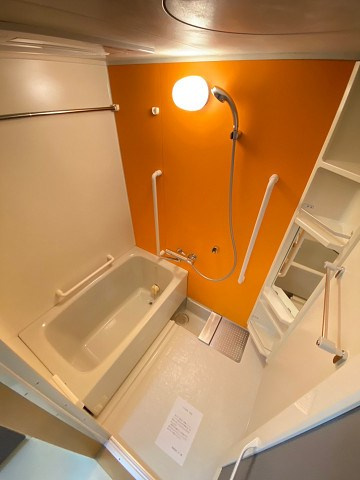 西宮市樋之池町の賃貸マンションの浴室