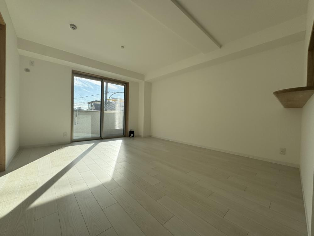 西宮市樋ノ口町２丁目の賃貸マンションの居間・リビング