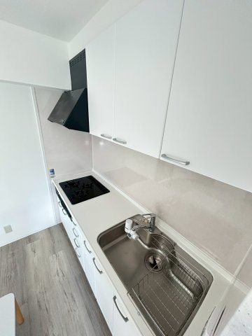 西宮市甲陽園本庄町の賃貸マンションのキッチン