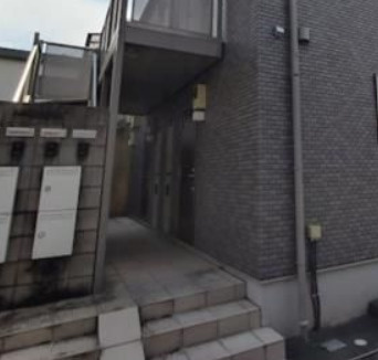 リトルガーデン北千住のエントランス