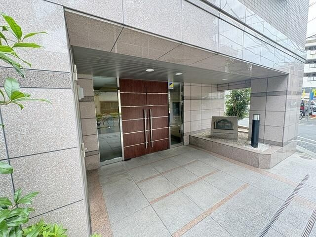 日神パレステージ板橋のエントランス