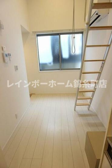 VILLEST 町屋の居間・リビング