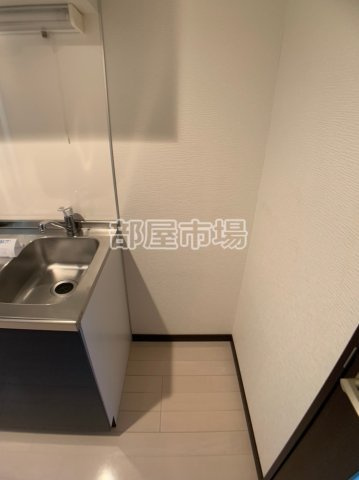 雅順浅草のキッチン|冷蔵庫置場