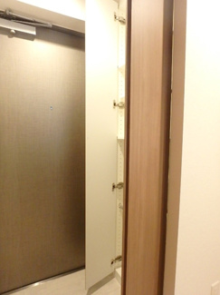 【玄関】