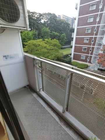 【バルコニー】