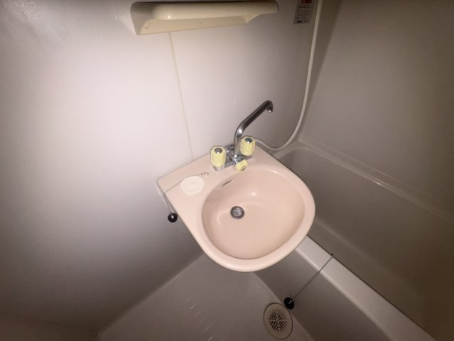 ミールズ江坂の洗面所