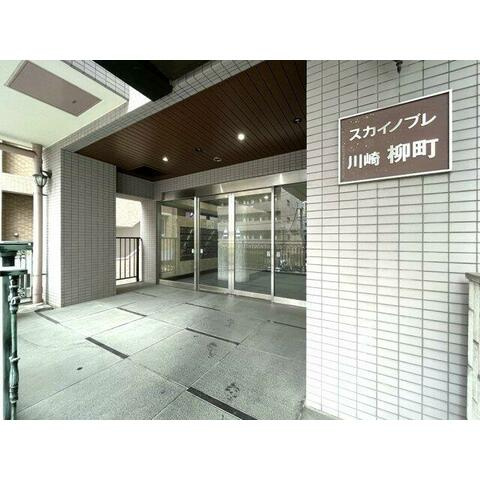 【エントランス】