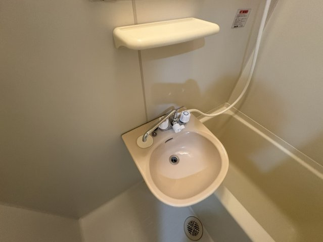 ミールズ江坂の洗面所