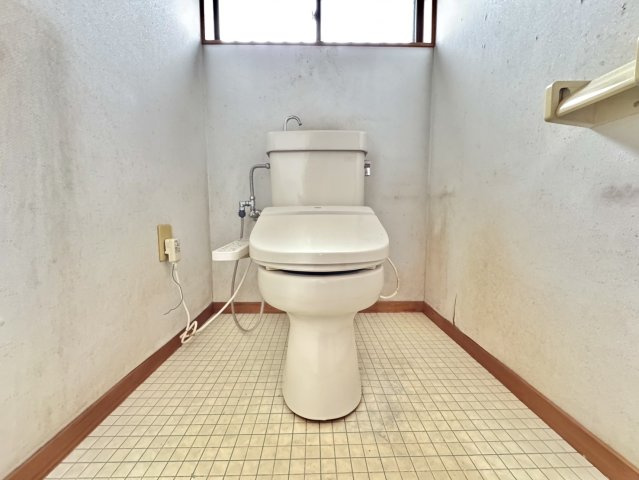 【駅近】筑西市女方中古戸建のトイレ