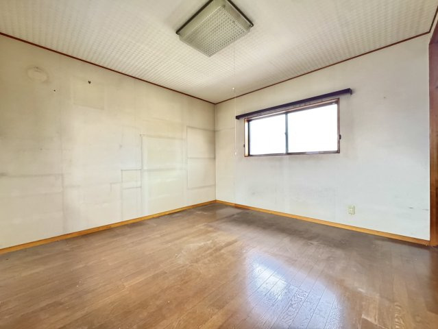 【駅近】筑西市女方中古戸建の洋室