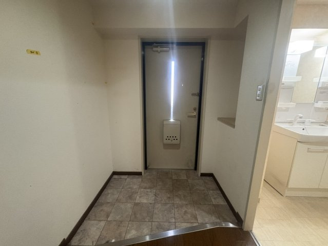 ふじハイツの玄関