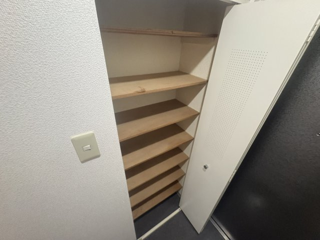 ミールズ江坂の収納