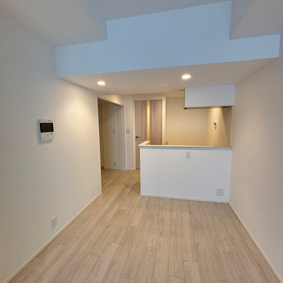 【居間・リビング】 | パークアクシス品川天王洲アイル | ※写真は同タイプ住戸です。