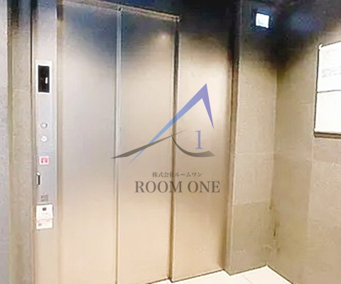セジョリ王子駅前