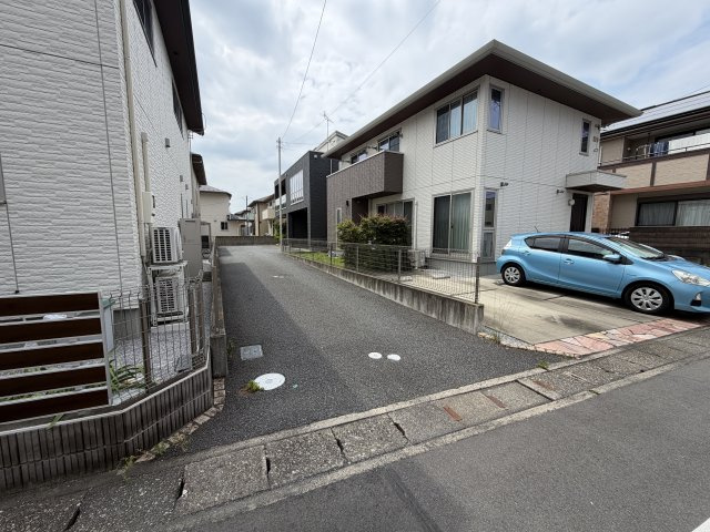 飯塚町事務所の外観|■現地入り口