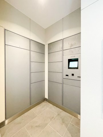 リビオ西宮門戸のその他|宅配ボックスがございますので、お仕事中や不在時にもお荷物を受け取ることができ便利です。