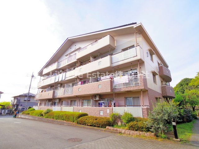 コーポレート小金井梶野通り7号棟の外観