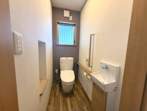 観音寺市吉岡町戸建のトイレ