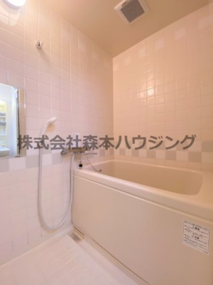 【浴室】 | 　エイチ・ツーオー深野 | お風呂で日々の疲れを落としましょう