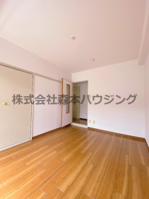 【洋室】 | 　エイチ・ツーオー深野 | 落ち着いた色調の洋室です