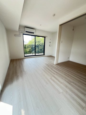 LEGALAND+NISHINOMIYA PARKSIDEの居間・リビング