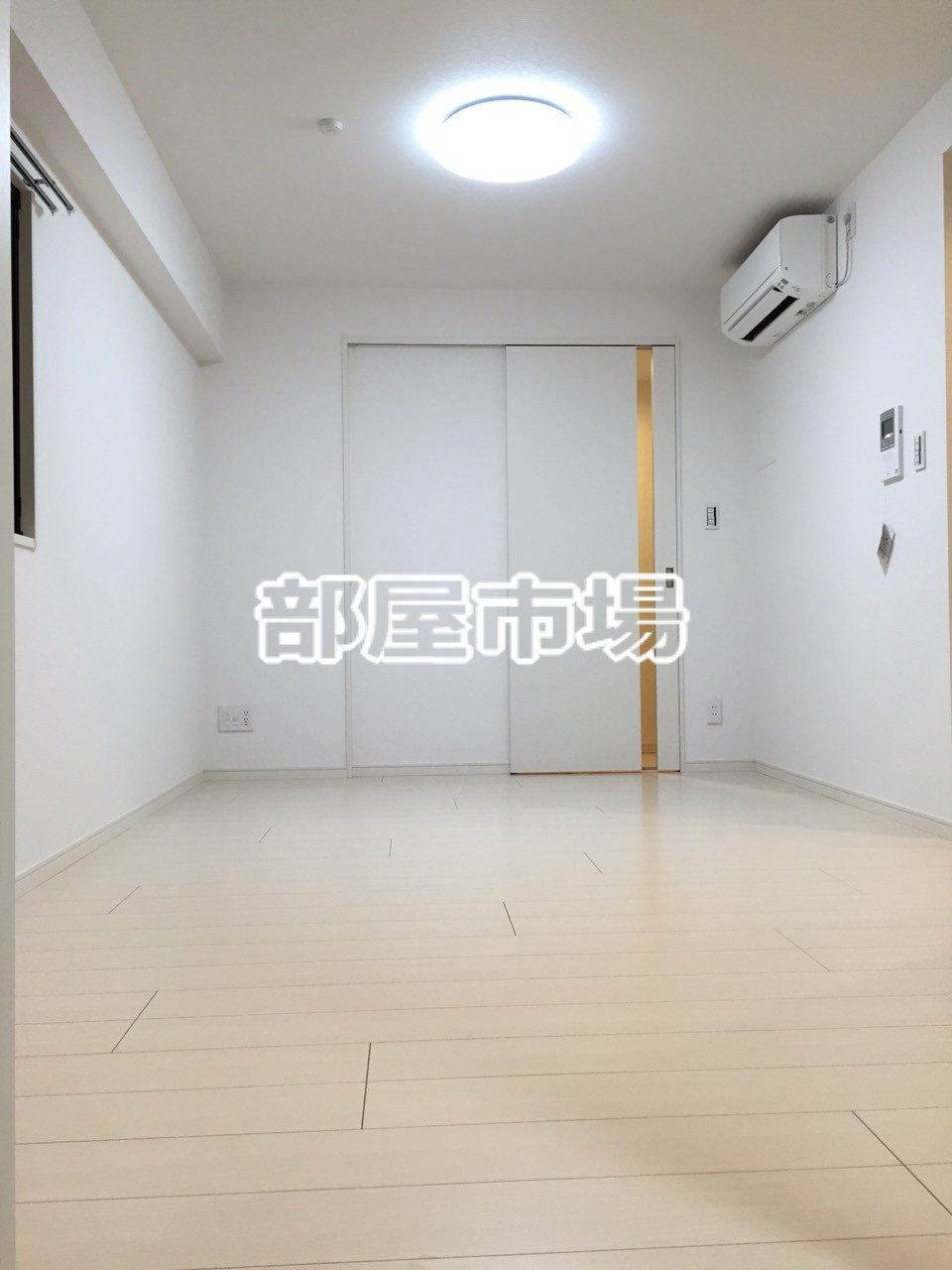 プレール・ドゥーク西浅草の居間・リビング