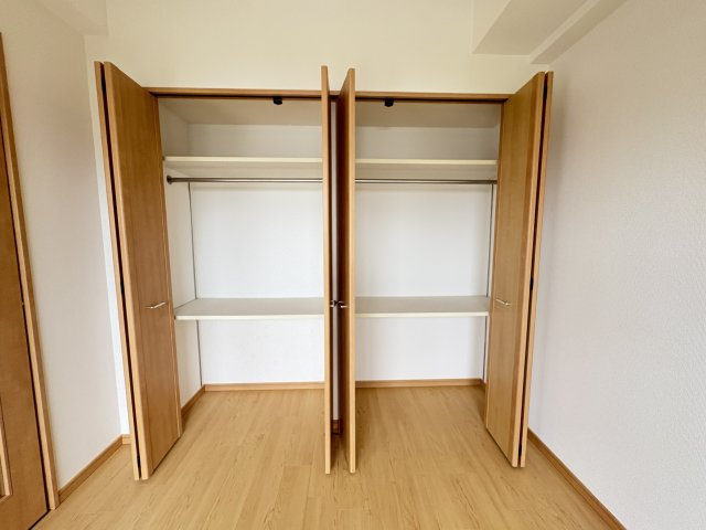 リード大手町の収納