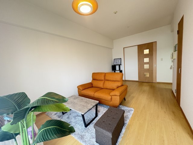 リード大手町の居間・リビング