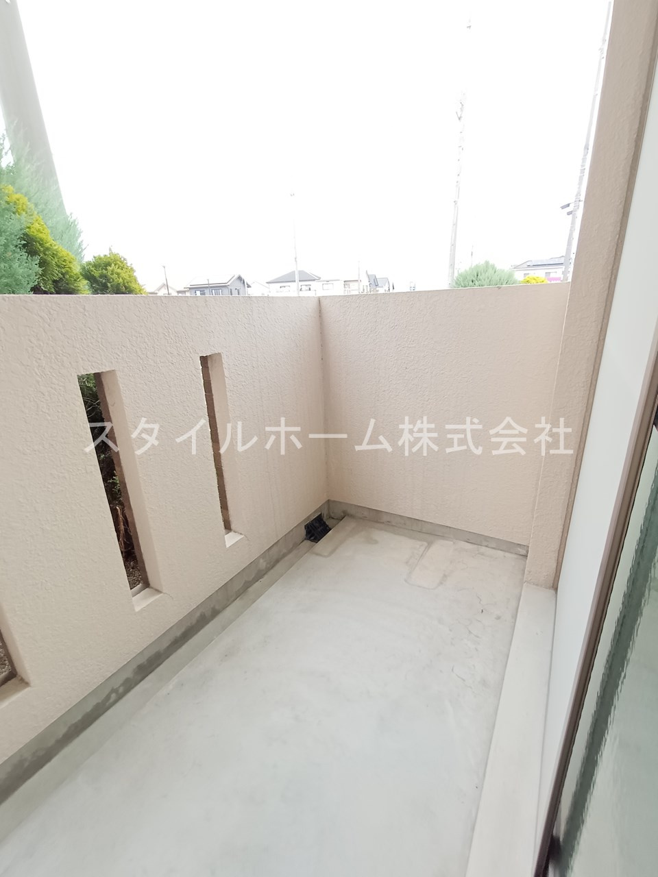 ボンヌシャンス壱番館のバルコニー|イメージ写真です。