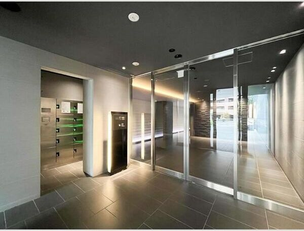 S-RESIDENCE阿波座Westのエントランス