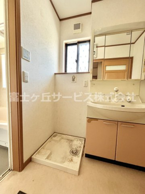 【ランドリースペース】 | 磐田市西島　中古住宅 | 洗濯機置き場