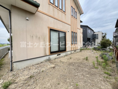 【庭】 | 磐田市西島　中古住宅 | お庭が付いています