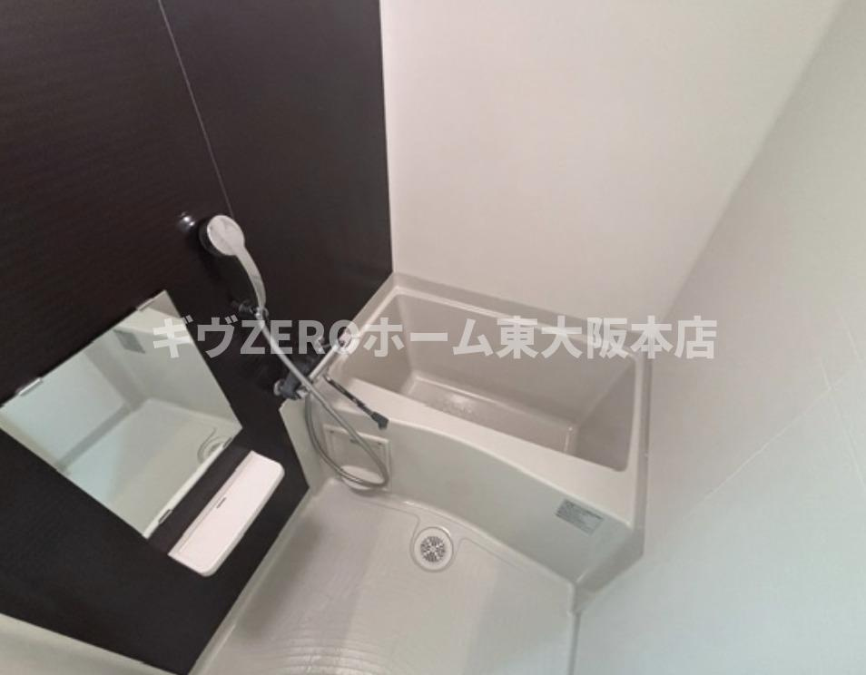 Luxe緑橋の浴室